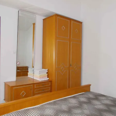 In - Istrien 40312 Apartamento *